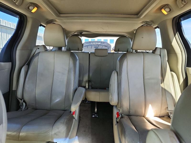 2014 Toyota Sienna xle