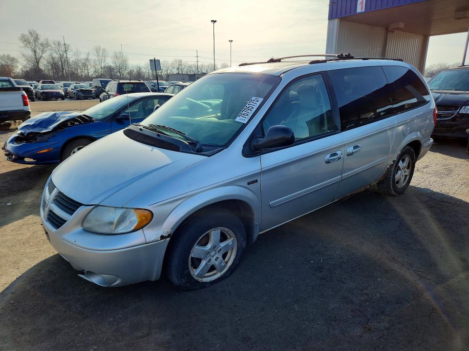 2005 Dodge Grand Caravan sxt