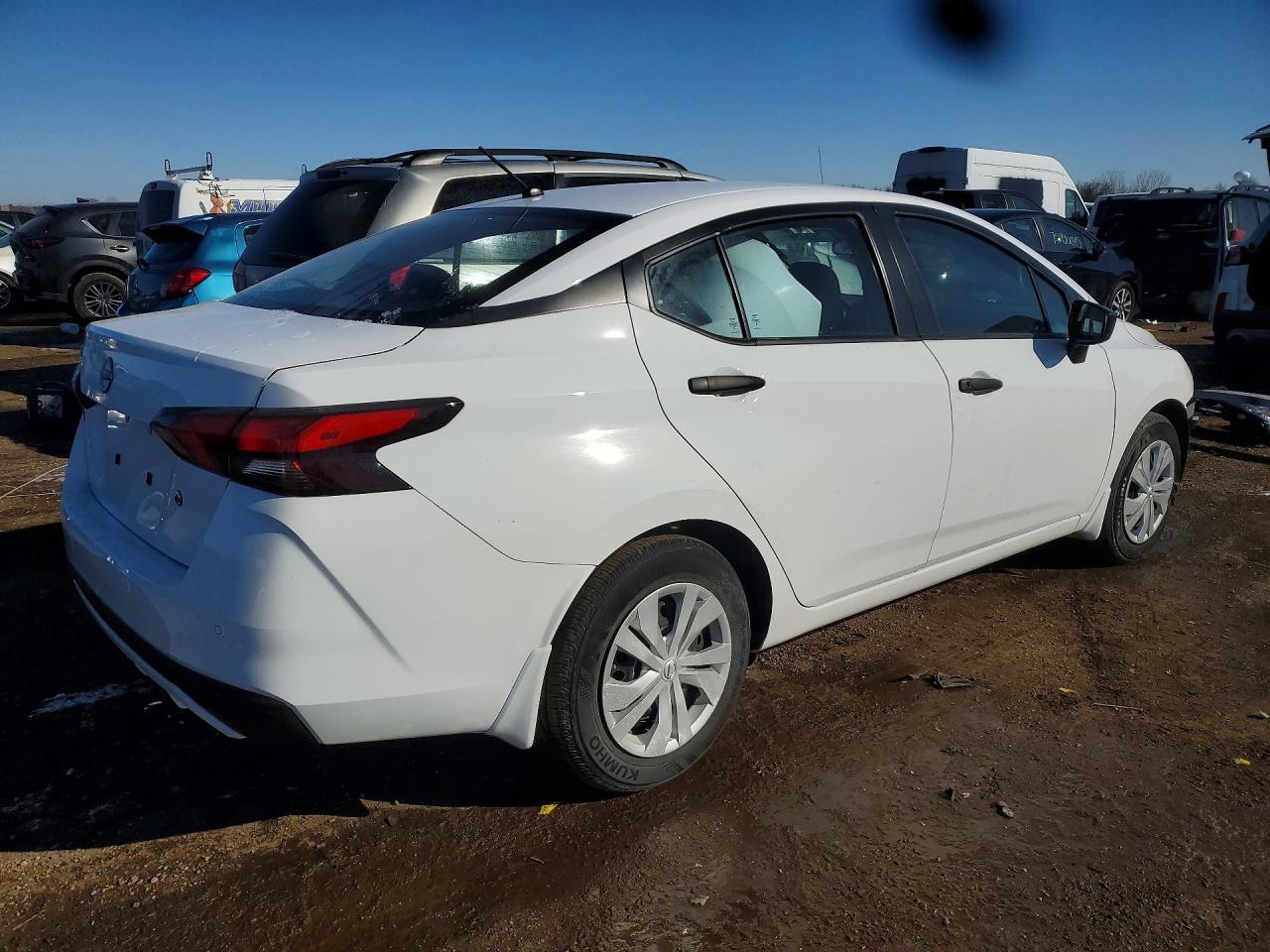 2024 Nissan Versa s