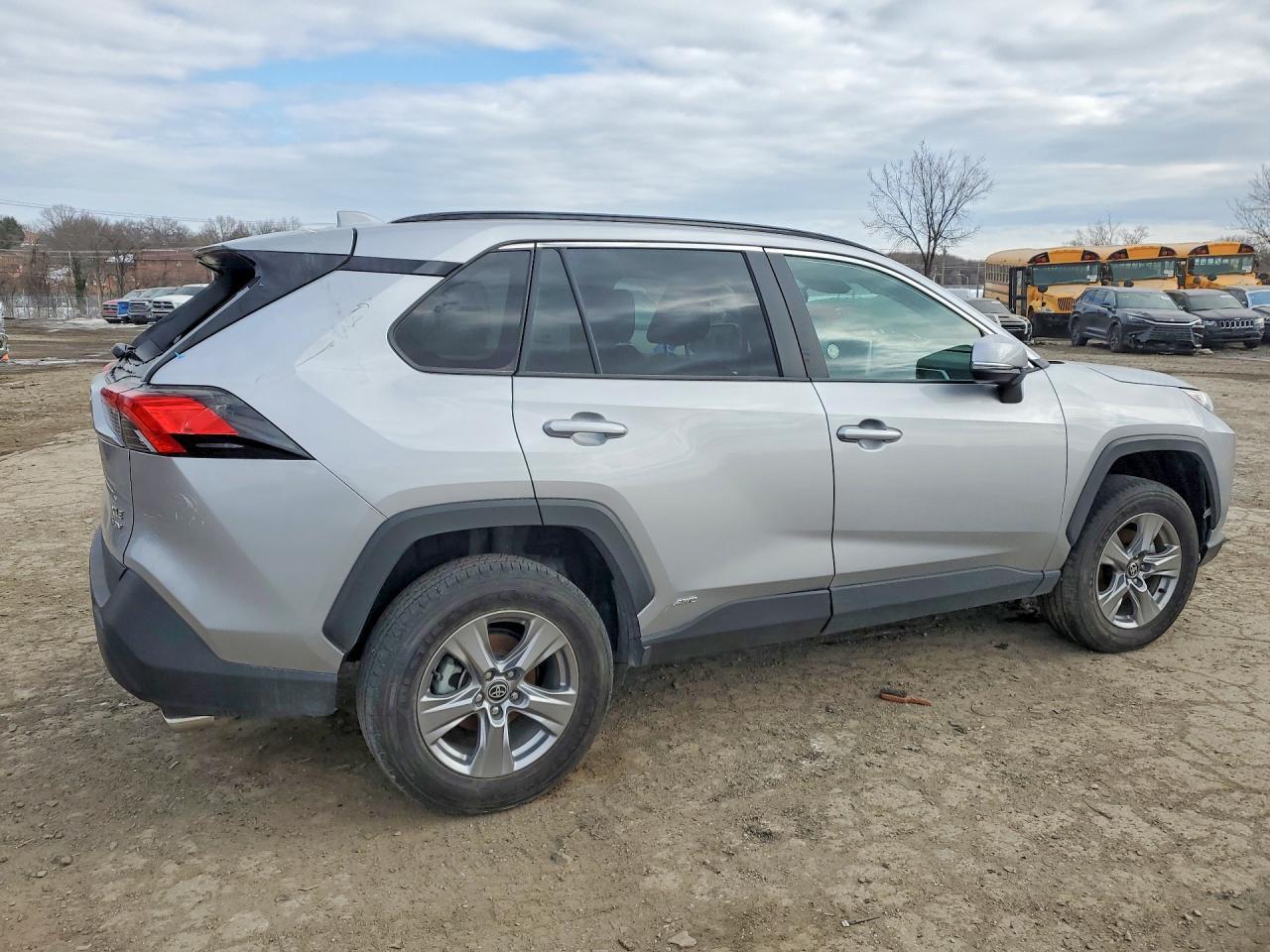2025 Toyota Rav4 Hybrid awd 4D suv xle