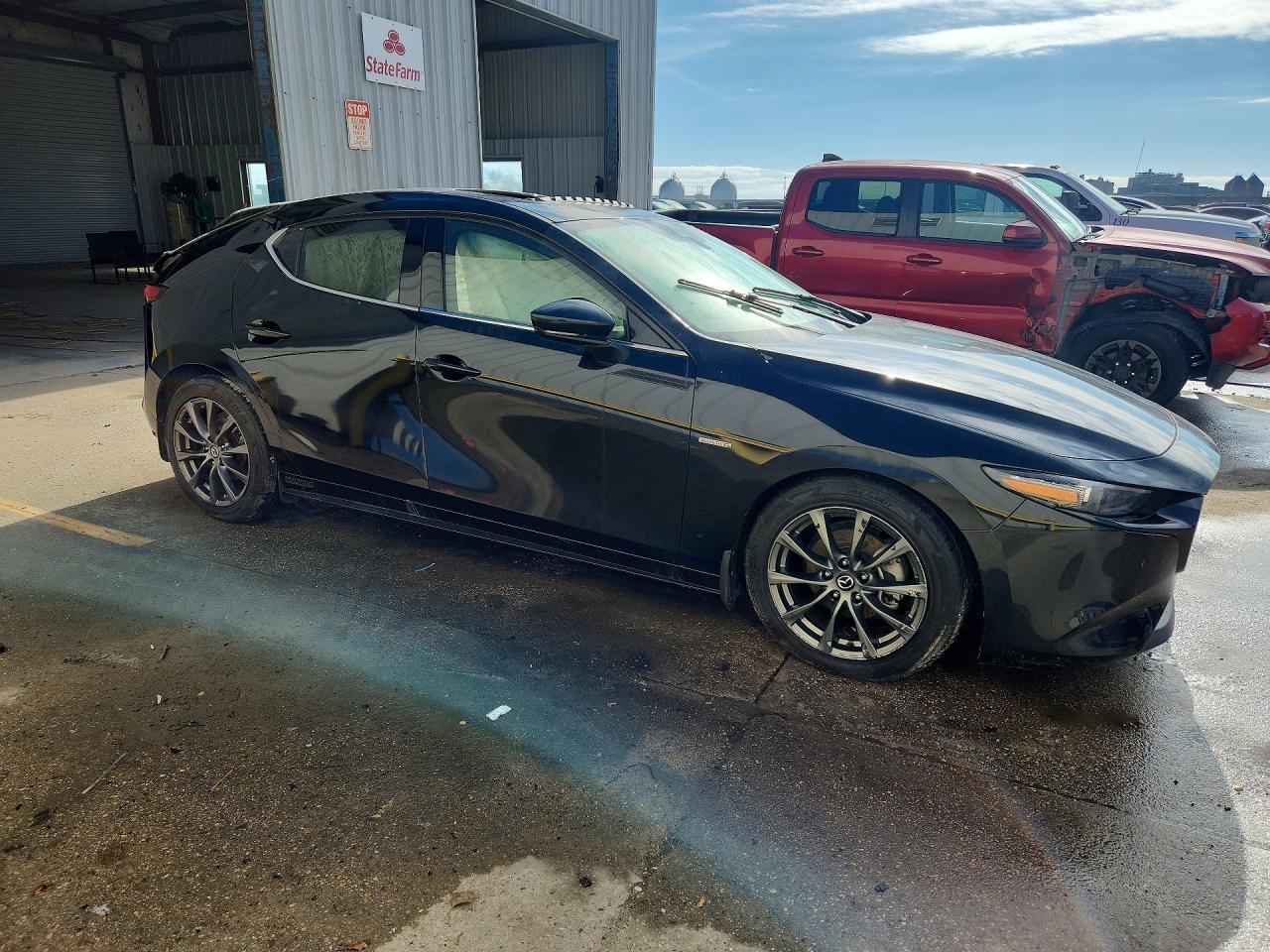 2023 Mazda 3 Premium
