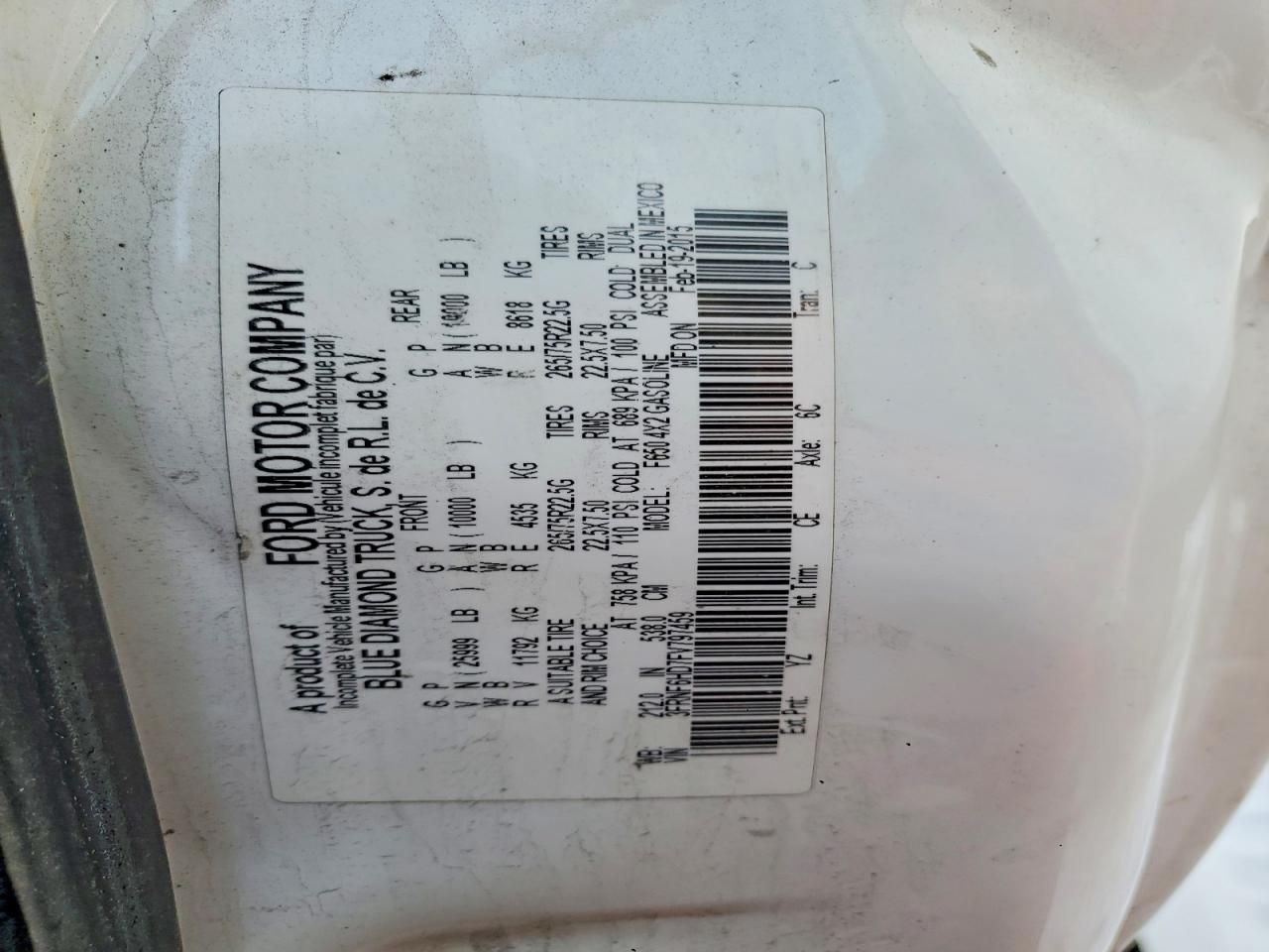 2015 Ford F650 Super Duty Flatbed Truck