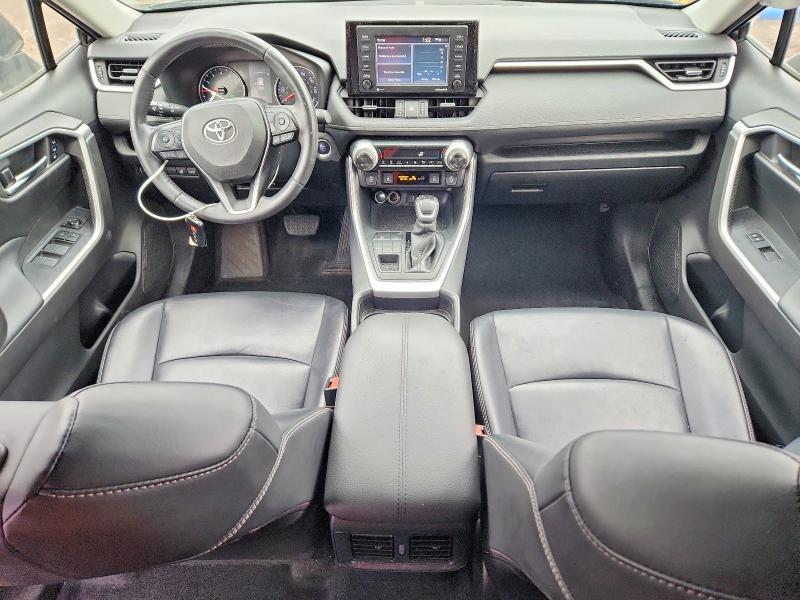 2020 Toyota Rav4 xle Premium