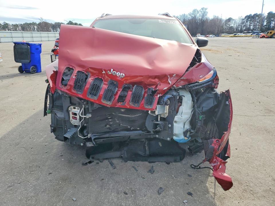 2015 Jeep Cherokee Sport