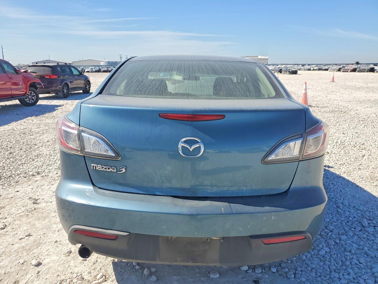 2010 Mazda 3 I
