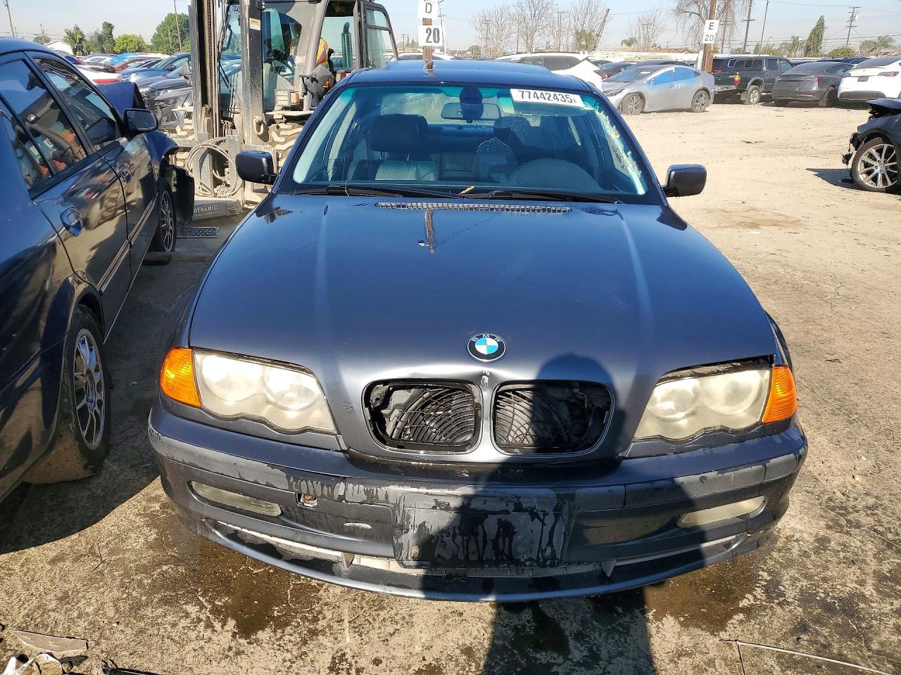2001 BMW 330 i