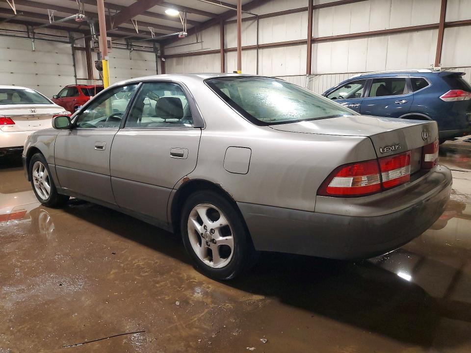 2000 Lexus Es 300 Base