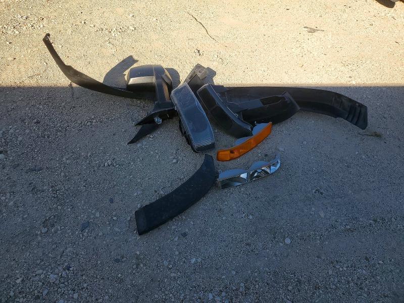 2022 GMC Savana BOX Truck