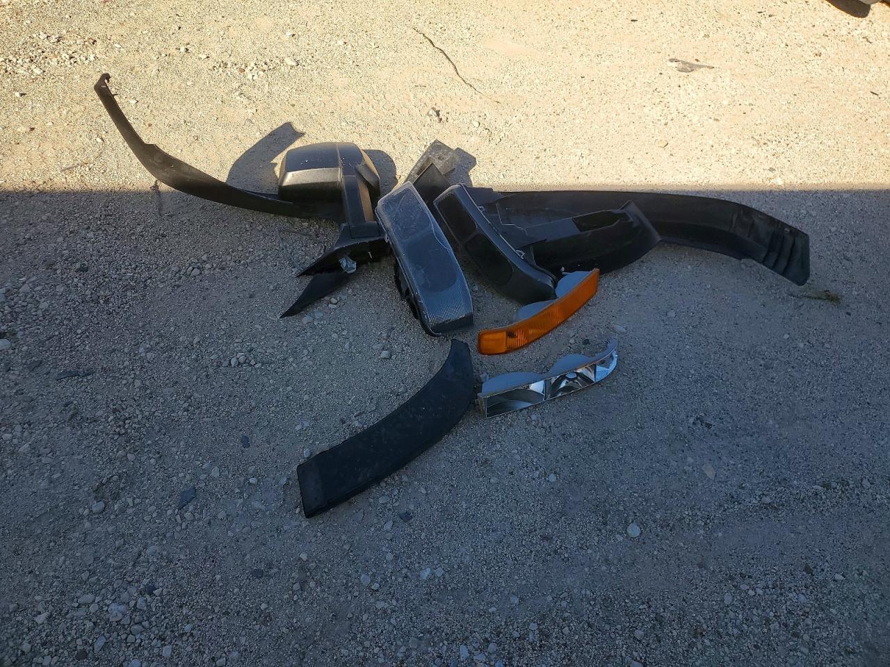 2022 GMC Savana BOX Truck