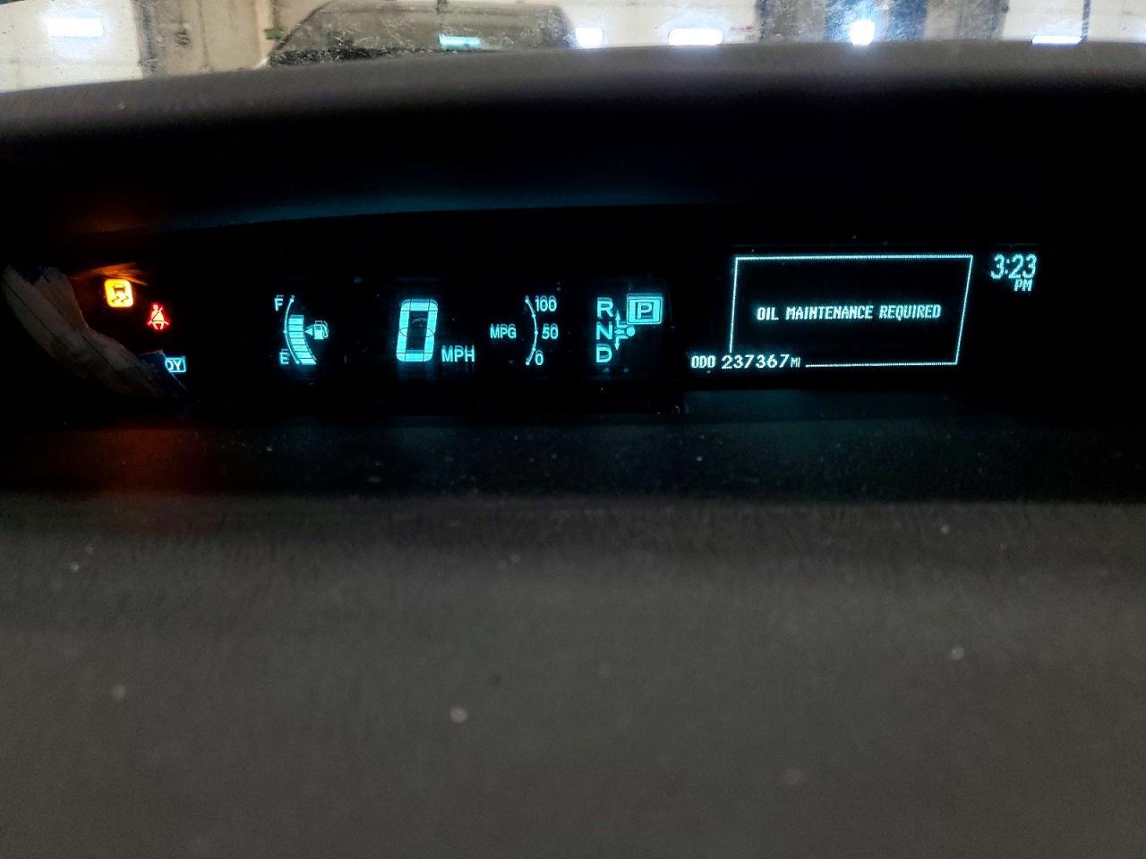 2010 Toyota Prius iii