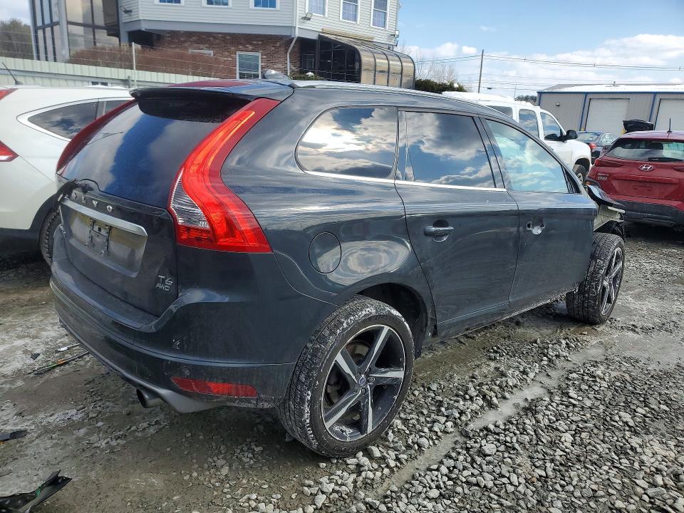 2015 Volvo Xc60 T6 R-design Platinum