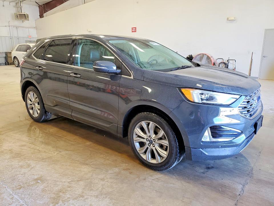 2021 Ford Edge Titanium
