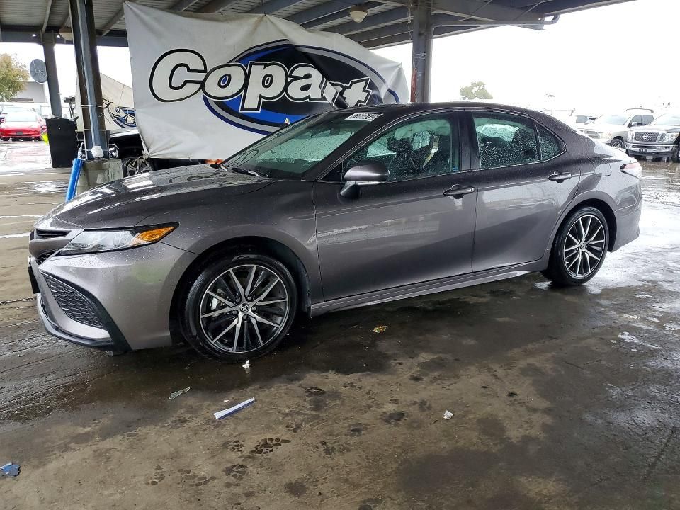 2024 Toyota Camry se Night Shade