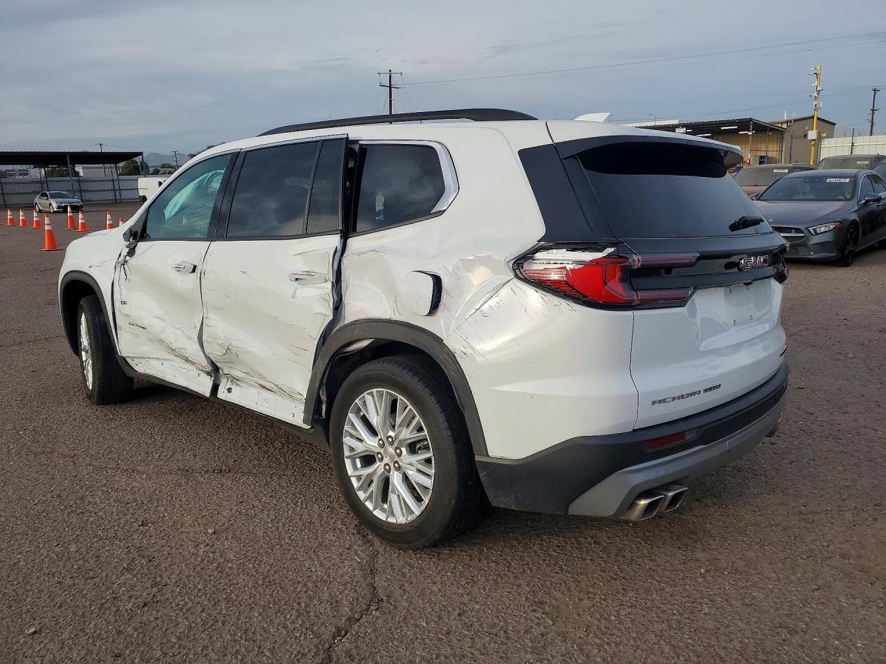 2024 GMC Acadia Uplevel