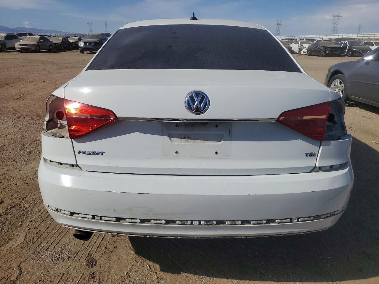 2016 Volkswagen Passat s