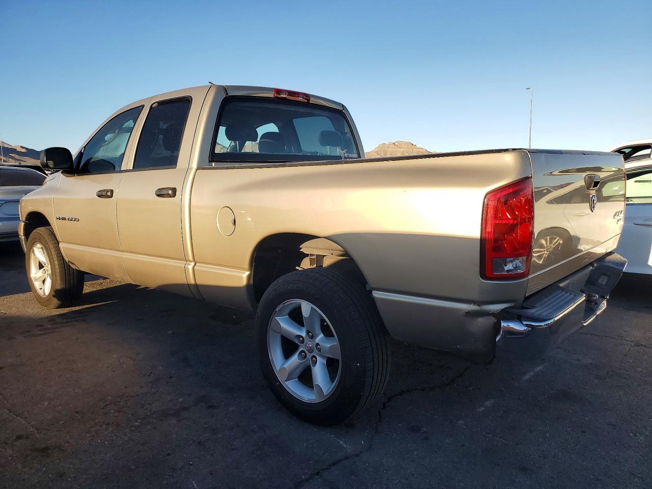 2005 Dodge Ram 1500 st