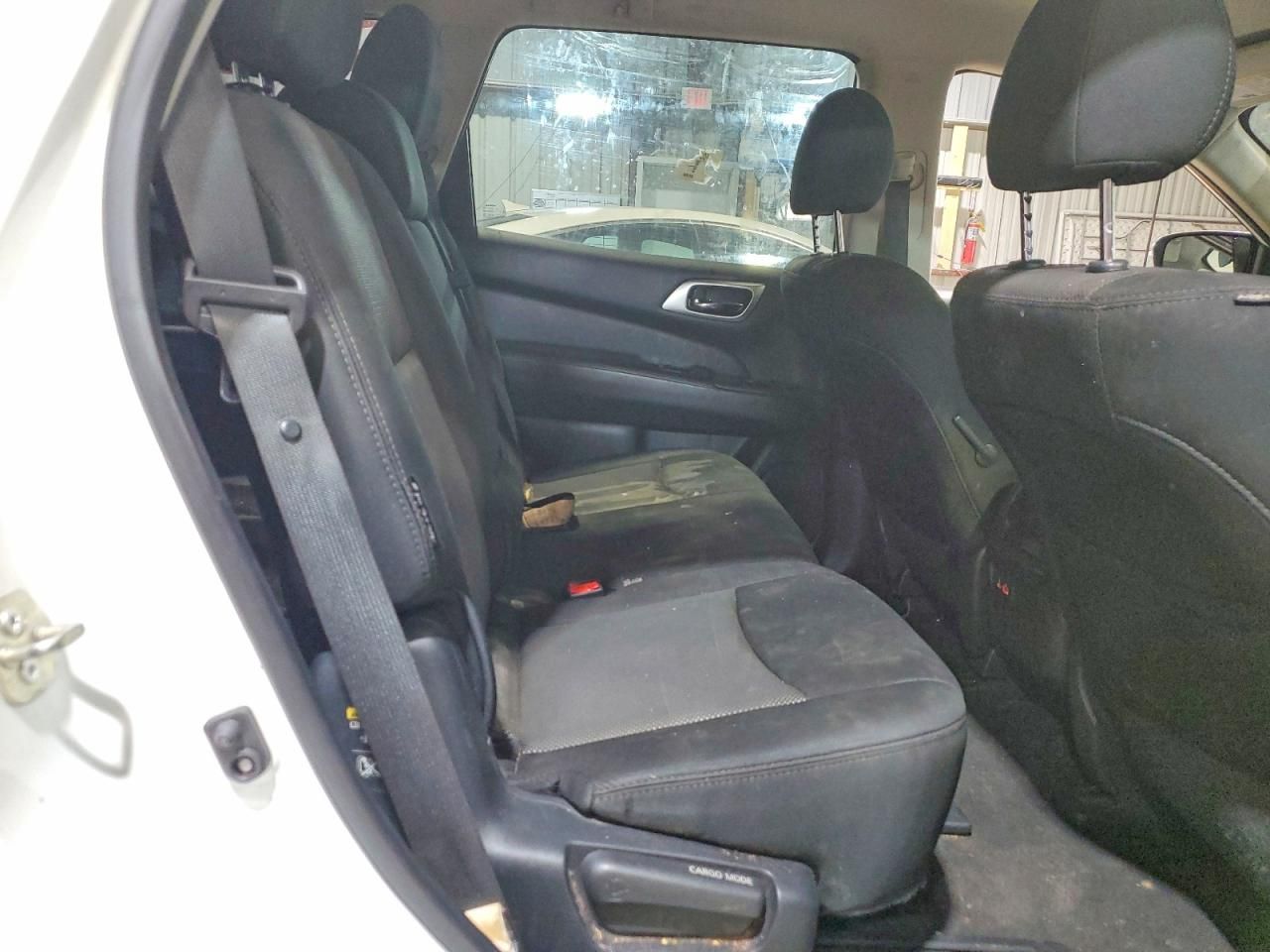 2020 Nissan Pathfinder s