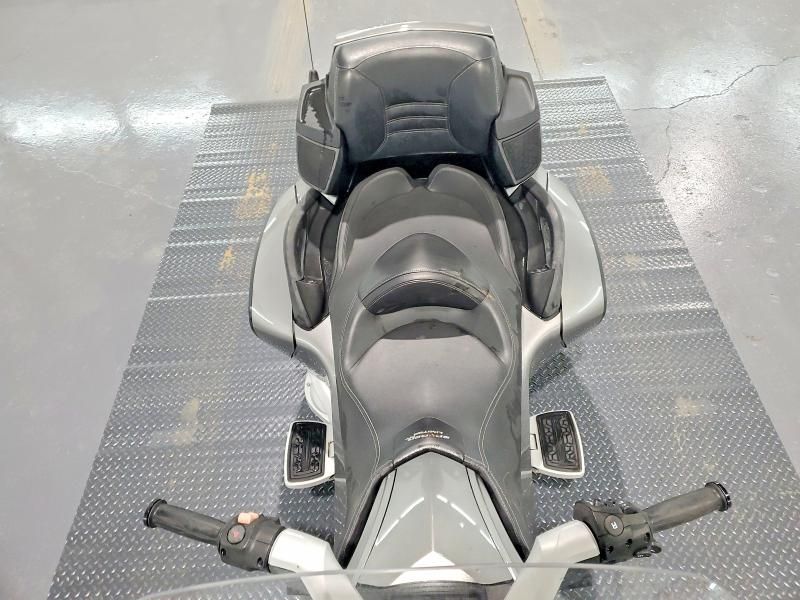 2011 Can-Am Spyder Roadster rts