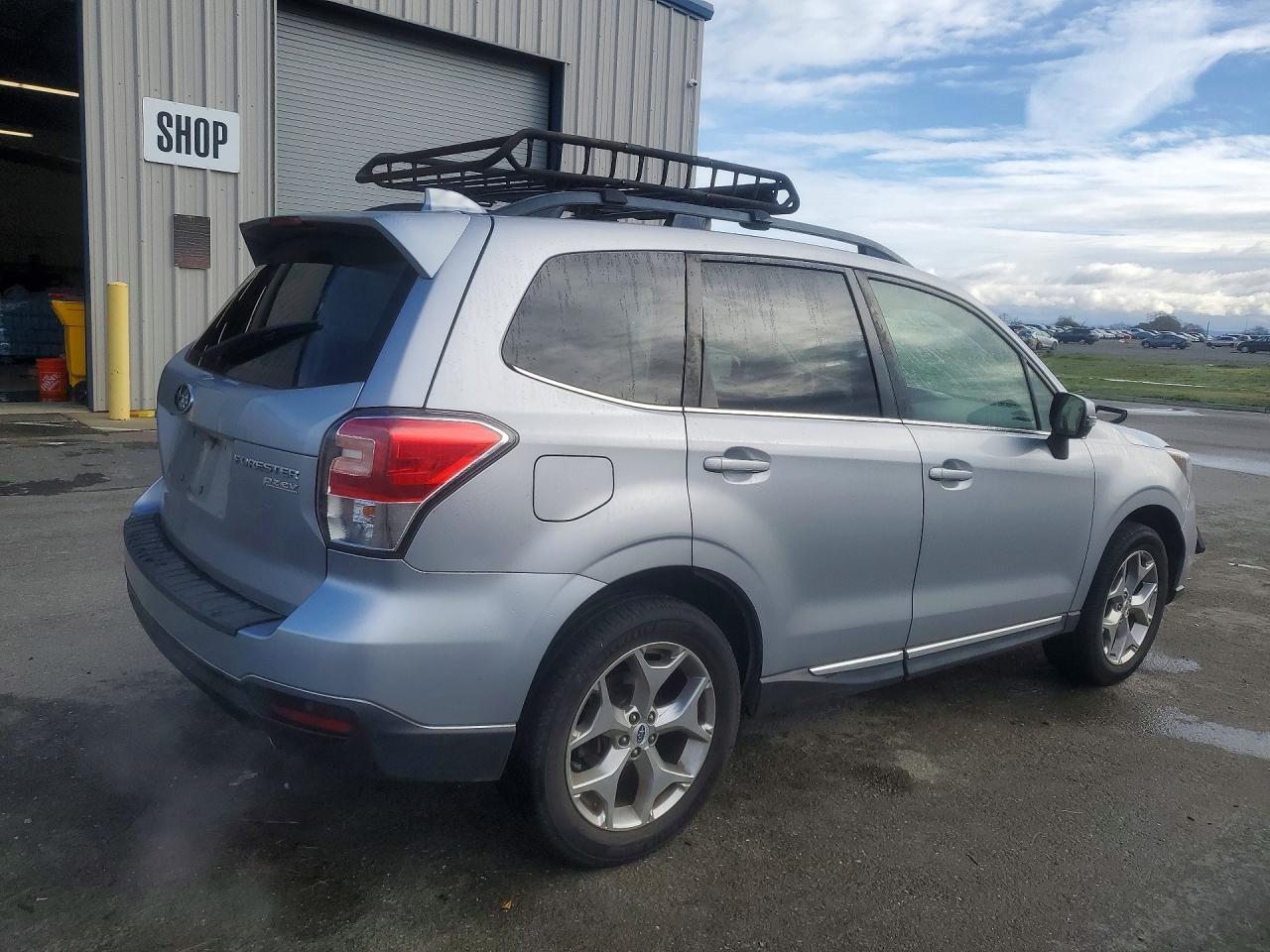 2017 Subaru Forester 2.5i Touring