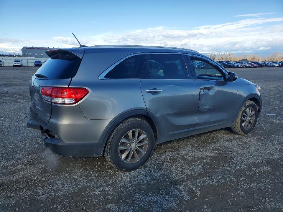 2017 KIA Sorento lx V6