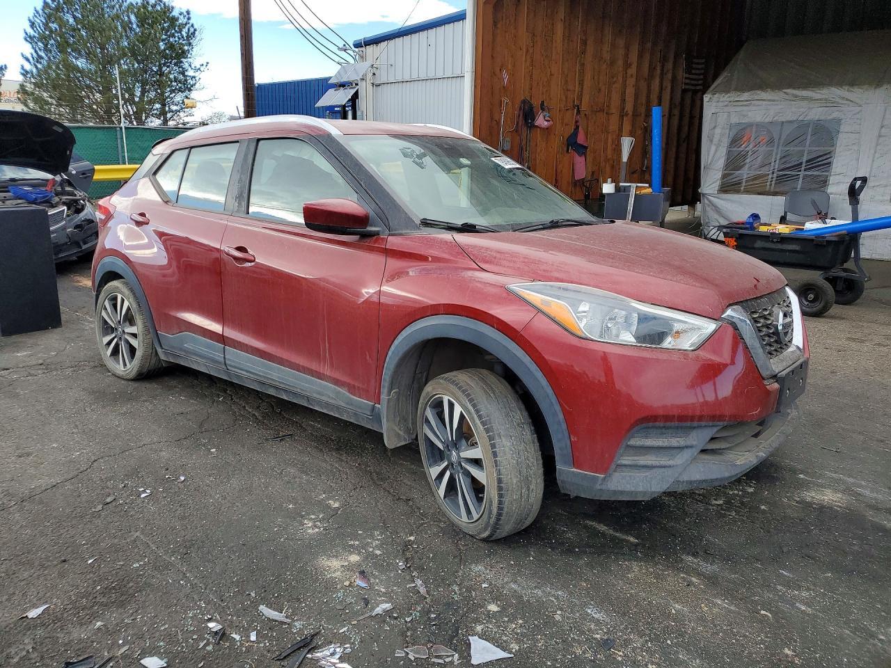 2020 Nissan Kicks sv