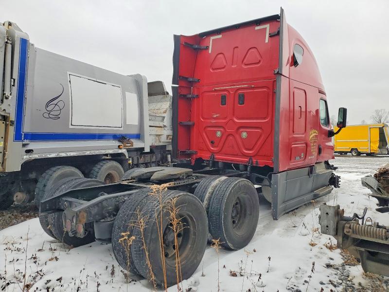 2016 Freightliner Cascadia 125
