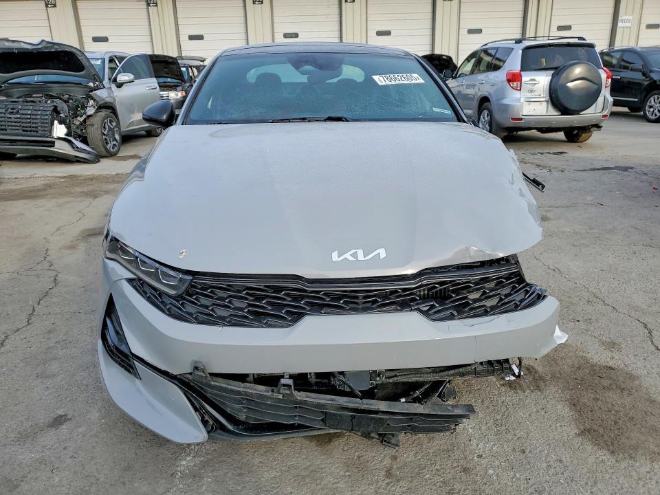 2022 KIA K5