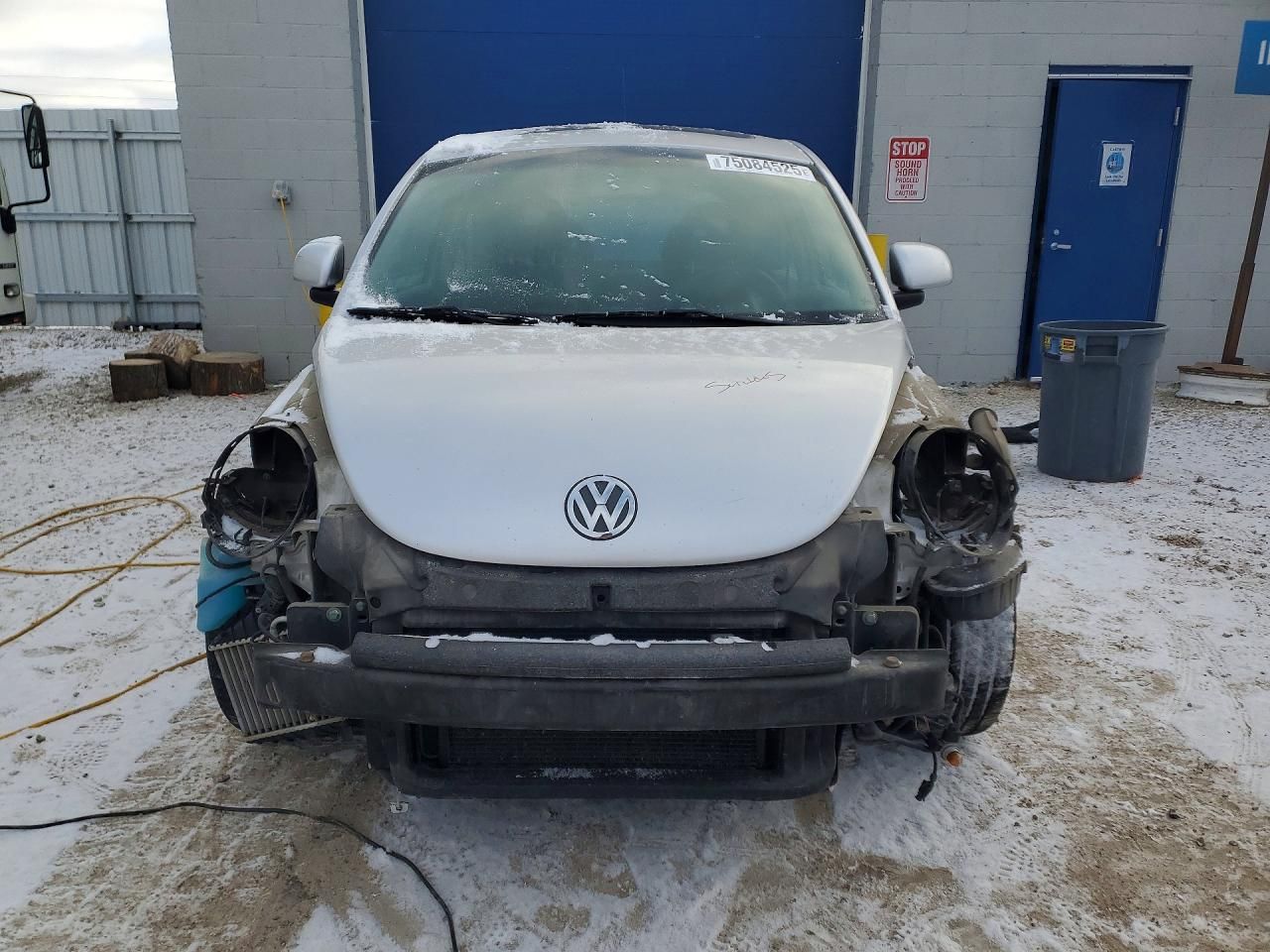 2000 Volkswagen New Beetle glx