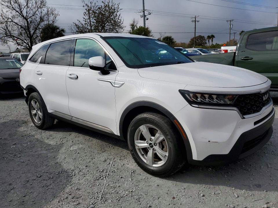 2022 KIA Sorento lx