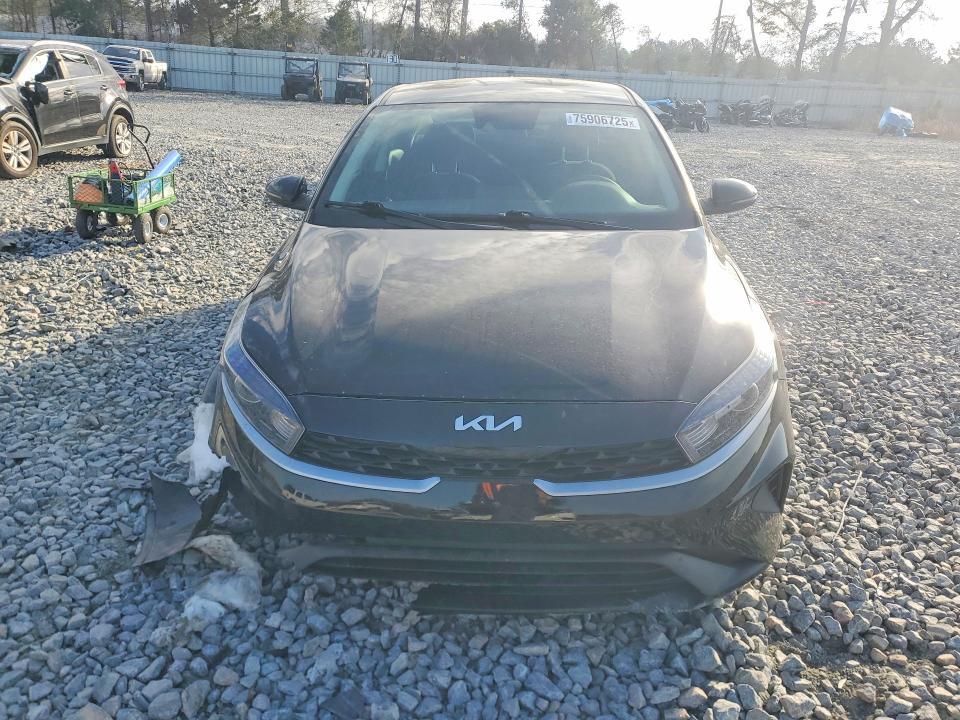 2023 KIA Forte lx