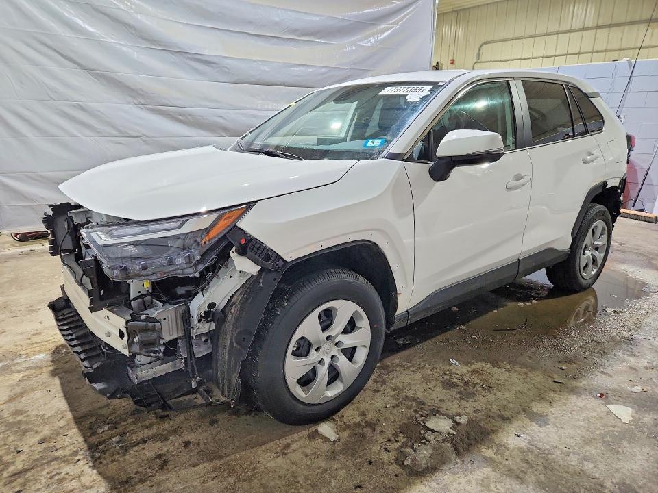 2025 Toyota Rav4 le