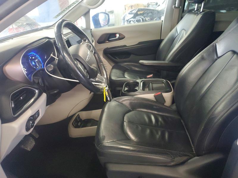 2019 Chrysler Pacifica Touring l