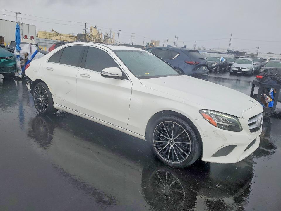 2021 Mercedes-Benz C300