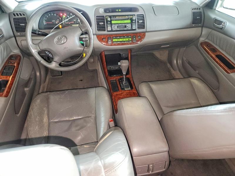 2003 Toyota Camry le