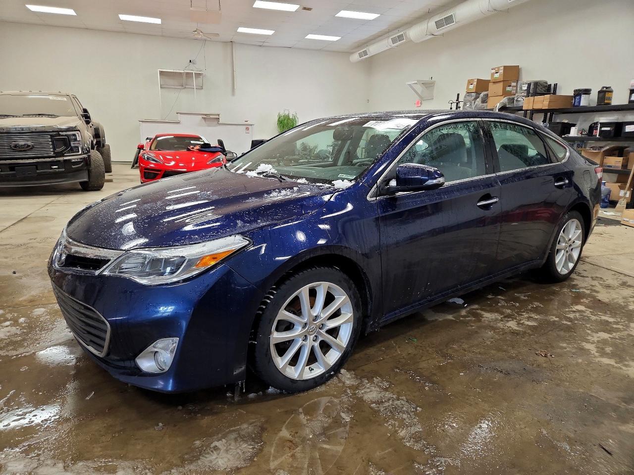 2013 Toyota Avalon Base