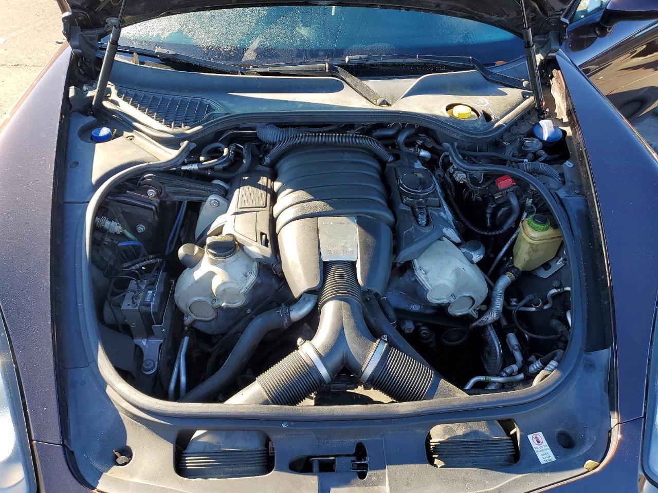 2015 Porsche Panamera 2