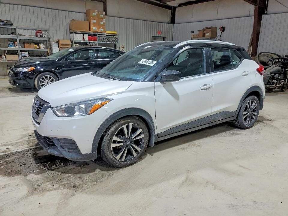2020 Nissan Kicks sv