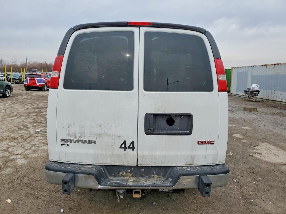 2017 GMC Savana 2500 Cargo Utility / Service van