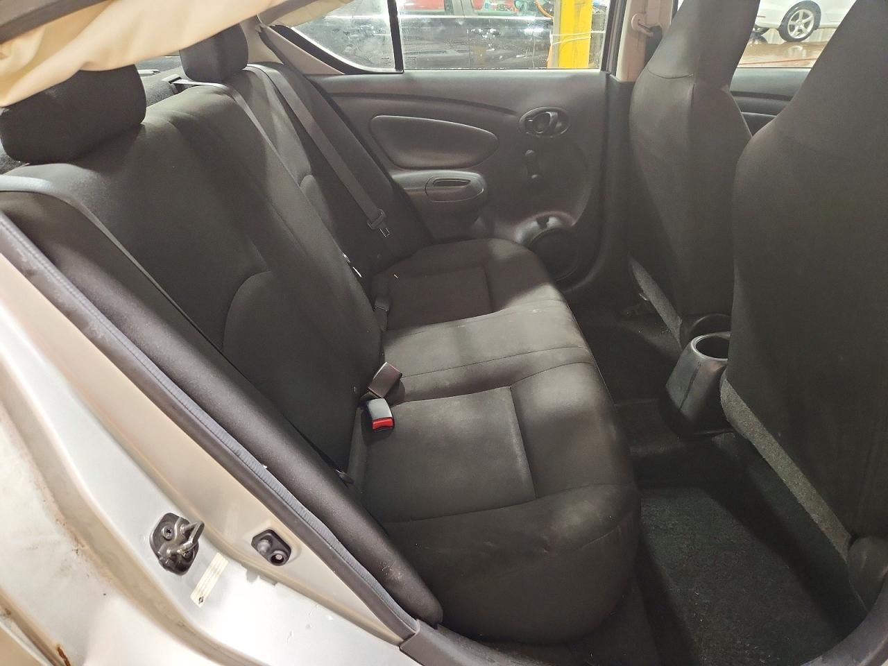 2017 Nissan Versa 1.6 s Plus