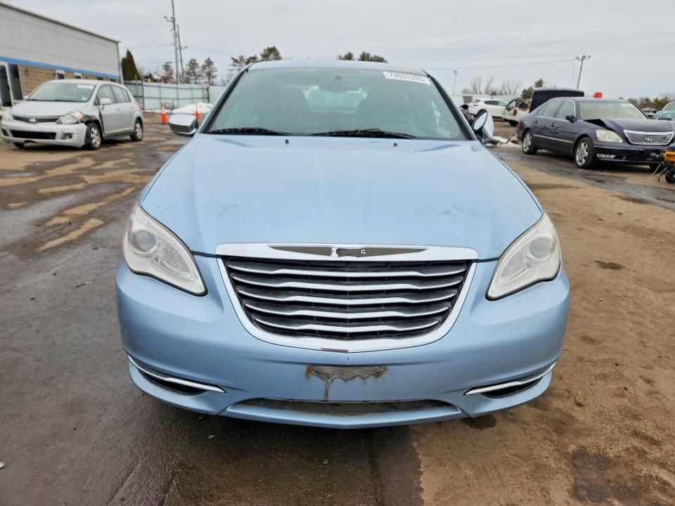 2012 Chrysler 200 Limited