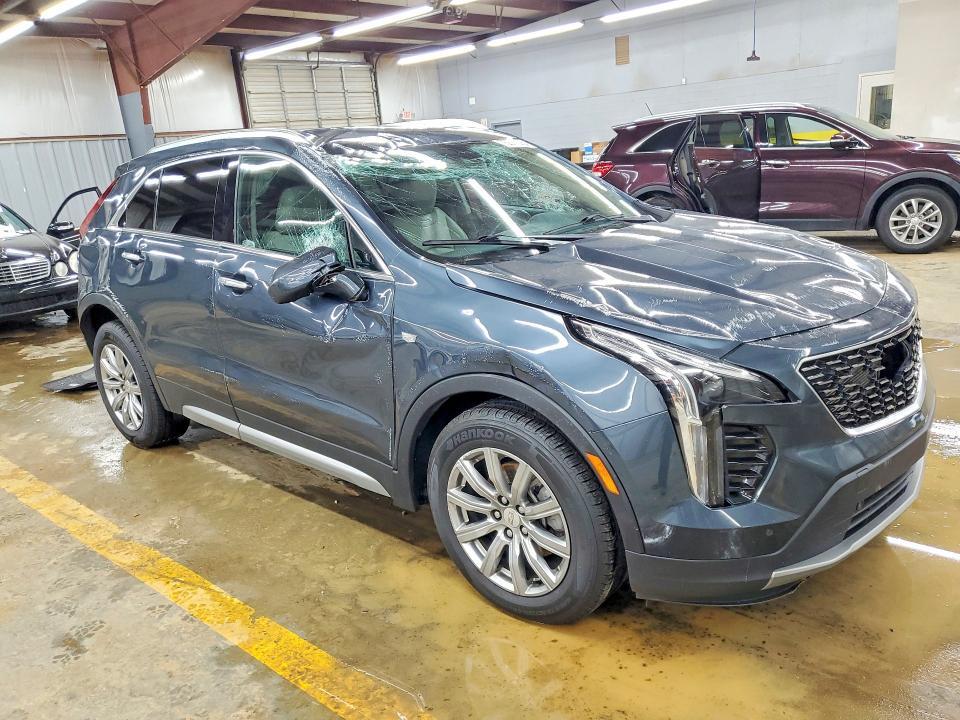 2020 Cadillac XT4 Premium Luxury