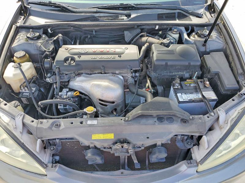 2005 Toyota Camry le