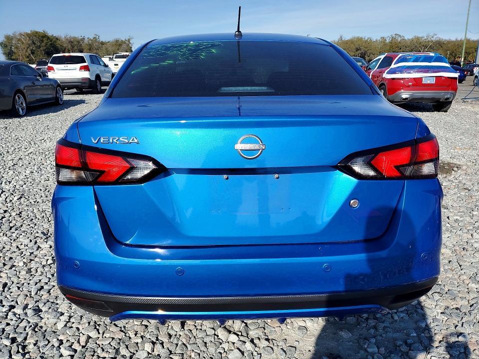 2023 Nissan Versa s