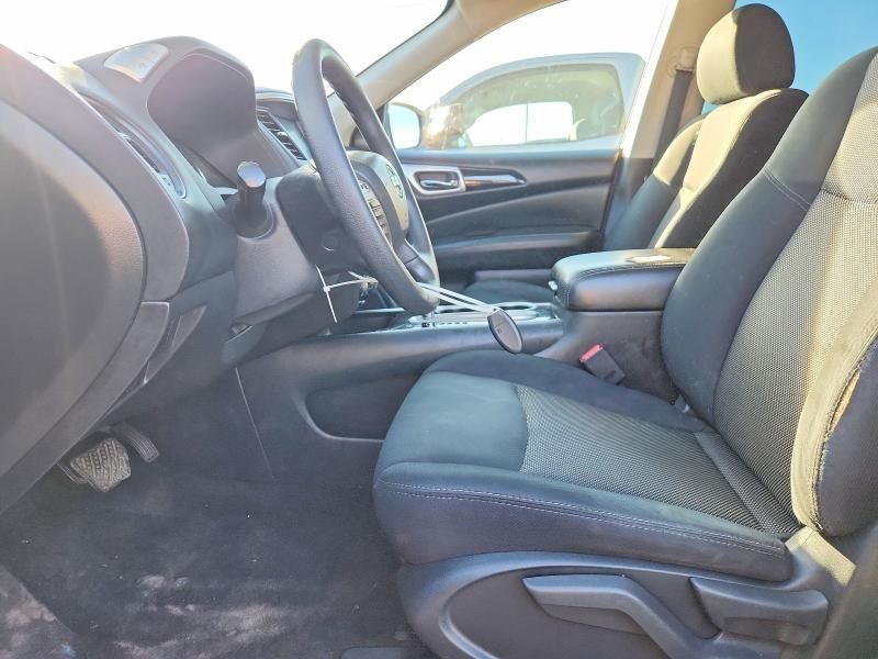 2018 Nissan Pathfinder s