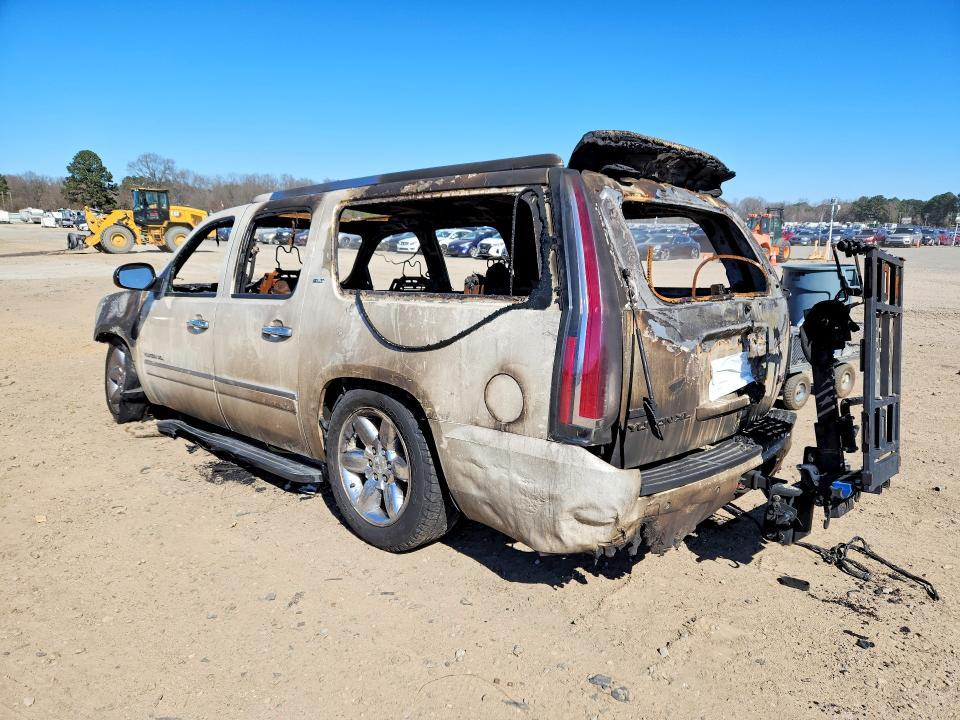 2009 GMC Yukon xl C1500 slt
