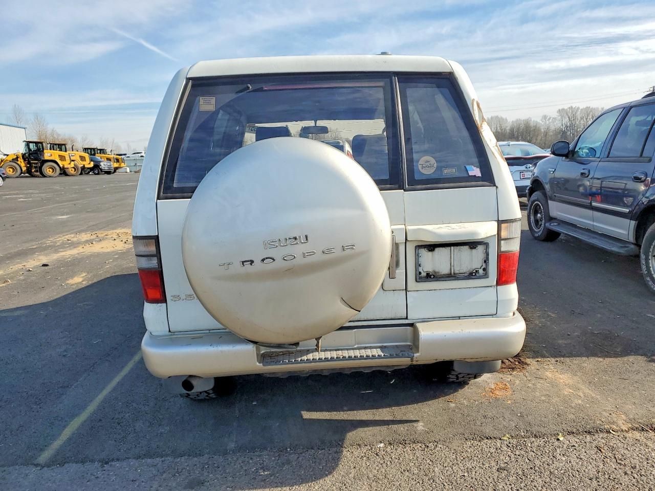 2001 Isuzu Trooper s