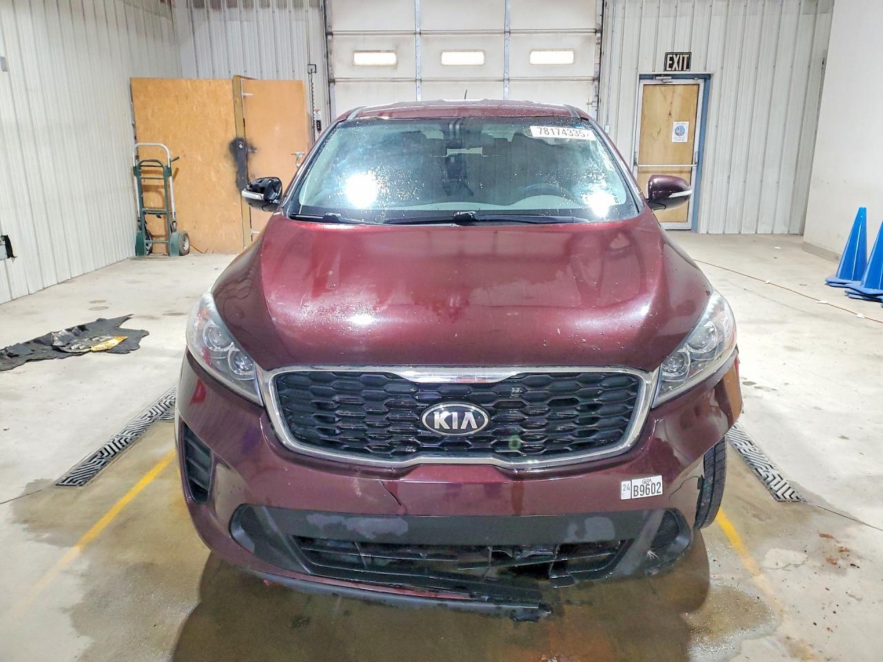 2020 KIA Sorento lx V6