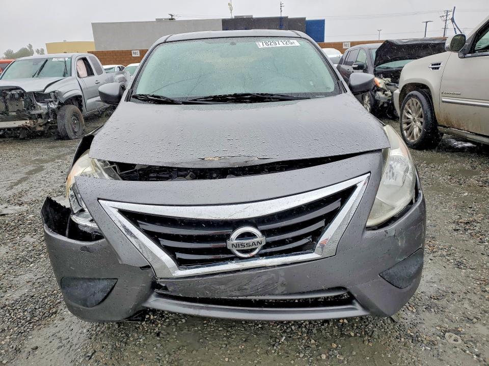 2016 Nissan Versa 1.6 s