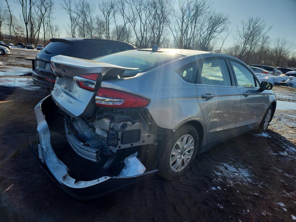 2020 Ford Fusion s