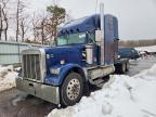 2000 Freigliner 2000 Freightliner Convention Semi Truck